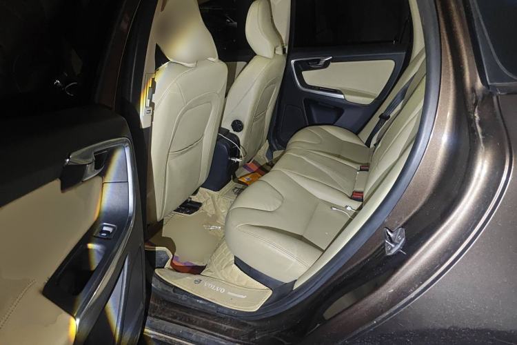 Used Volvo XC60 2014 T5 Zhiyi Edition Left Rear Seat