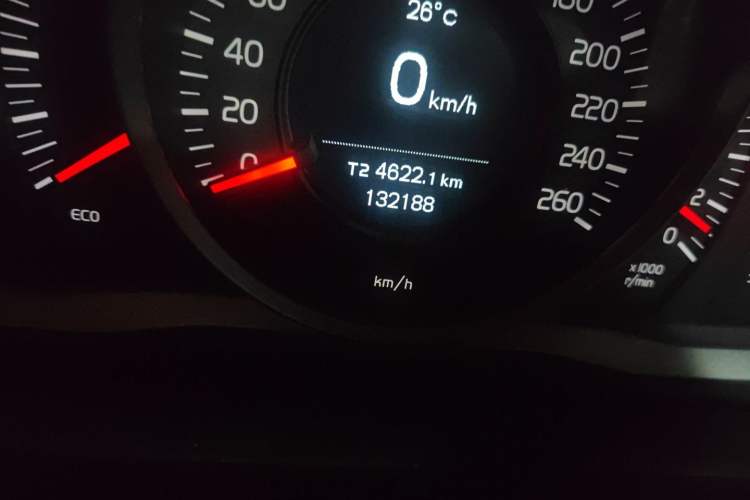 Used Volvo XC60 2014 T5 Zhiyi Edition Odometer Close Up