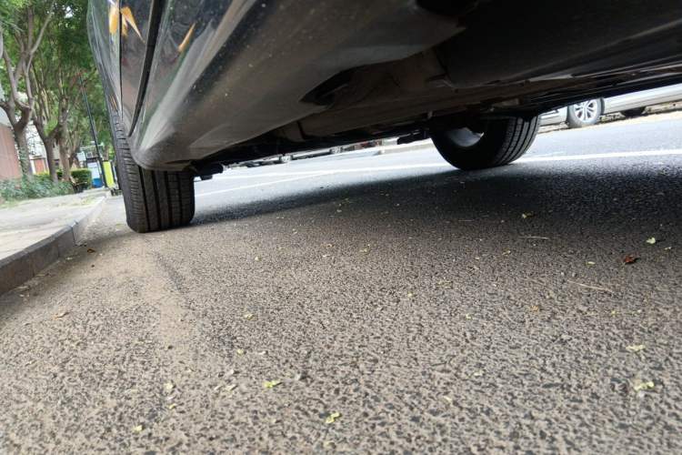 Used Volvo XC60 2015 T5 AWD Zhiyuan Edition Chassis Rear Left