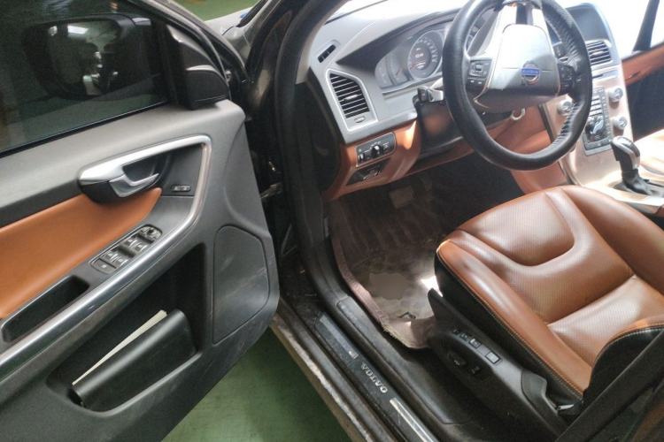 Used Volvo XC60 2015 T5 Smart Upgrade Model Driver Seat