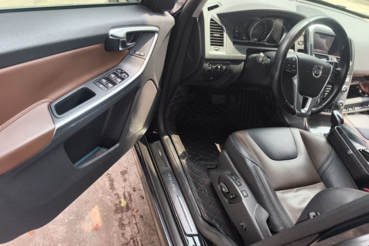 Used Volvo XC60 2015 T5 AWD Zhiyuan Edition Driver Seat
