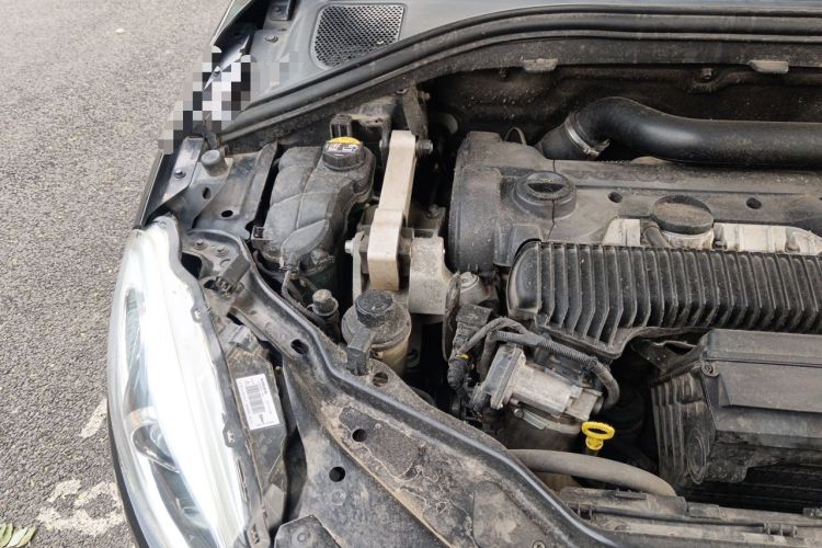 Used Volvo XC60 2015 T5 AWD Zhiyuan Edition Engine Bay Right