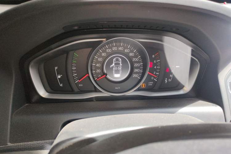Used Volvo XC60 2015 T5 Smart Upgrade Model Instrument Cluster