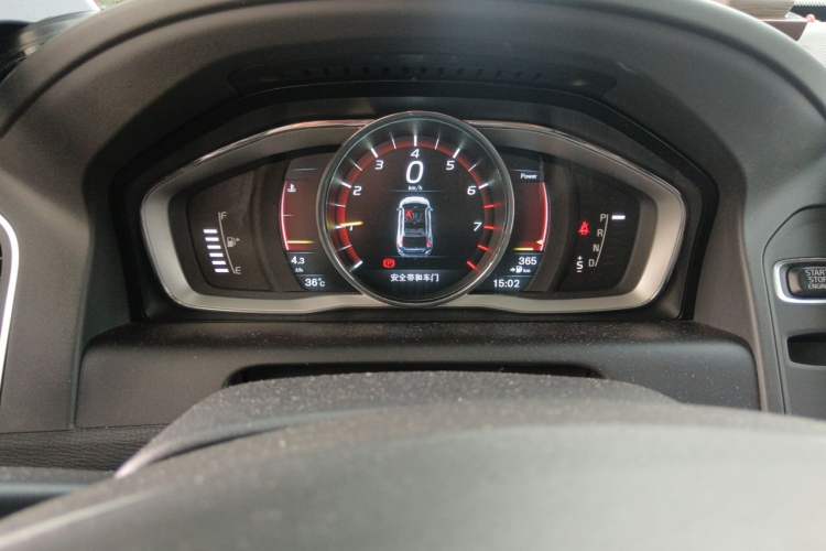 Used Volvo XC60 2015 T5 AWD Zhiyuan Edition Instrument Cluster