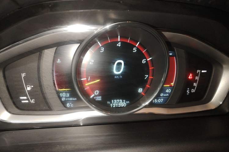 Used Volvo XC60 2015 T6 Zhiyi Edition Instrument Cluster