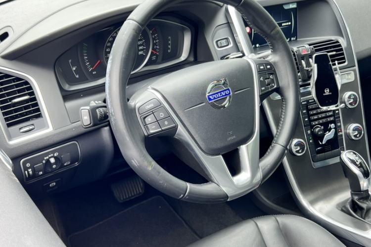 Used Volvo XC60 2015 T5 Zhiyi Edition Interior 3