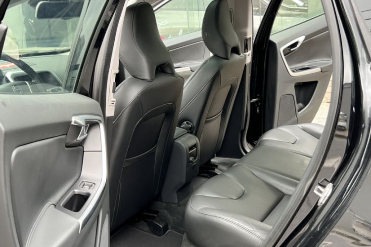 Used Volvo XC60 2015 T5 Zhiyi Edition Interior 4
