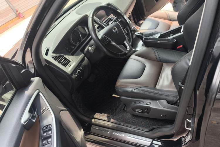 Used Volvo XC60 2015 T5 AWD Zhiyuan Edition Left Front Seat