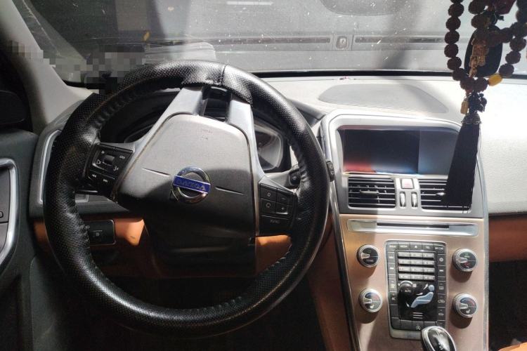 Used Volvo XC60 2015 T5 Smart Upgrade Model Steering Wheel