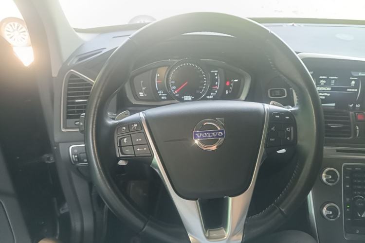 Used Volvo XC60 2015 T5 Zhiya Edition Steering Wheel