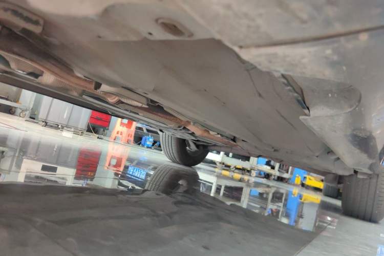 Used Volvo XC60 2015 T5 AWD Zhiyuan Edition Chassis Front Left