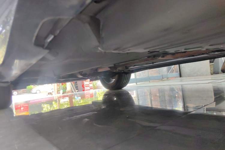 Used Volvo XC60 2015 T5 AWD Zhiyuan Edition Chassis Rear Left