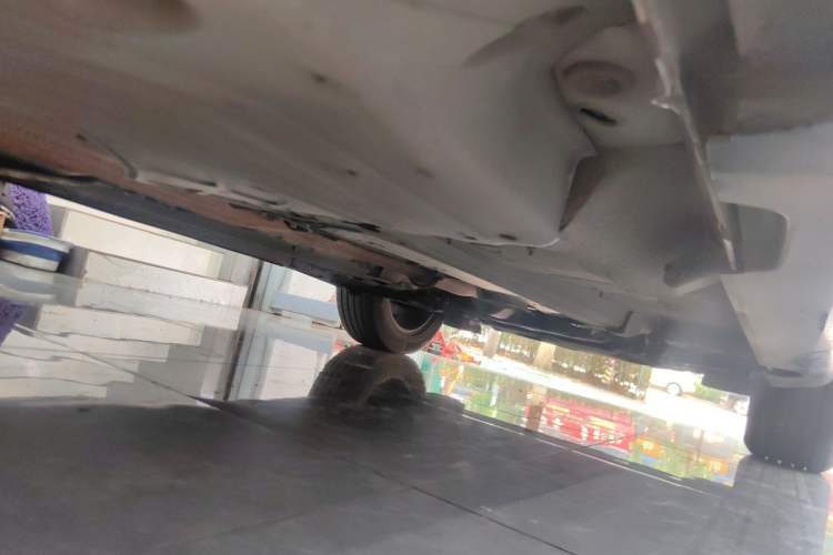 Used Volvo XC60 2015 T5 AWD Zhiyuan Edition Chassis Rear Right