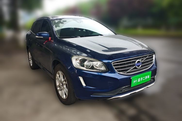 Used Volvo XC60 2015 T5 Smart Upgrade Model Front Right 45 Deg