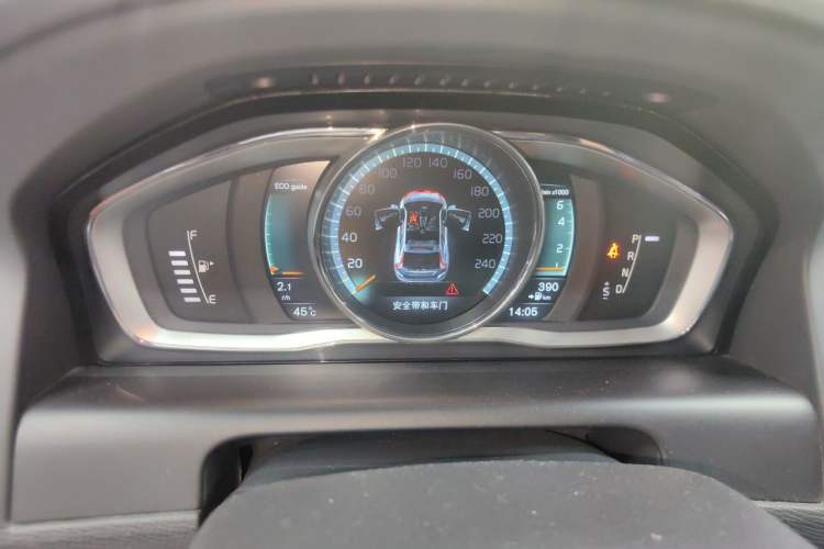 Used Volvo XC60 2015 T5 AWD Zhiyuan Edition Instrument Cluster