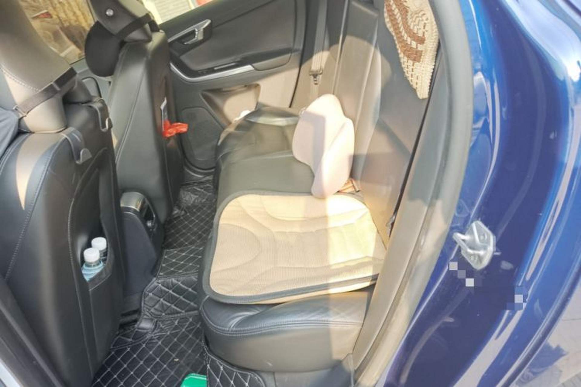 Used Volvo XC60 2015 T5 Smart Upgrade Model Left Rear Seat