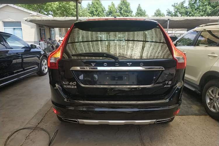 Used Volvo XC60 2015 T5 AWD Zhiyuan Edition Rear