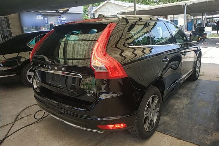 Used Volvo XC60 2015 T5 AWD Zhiyuan Edition Rear Right 45 Deg