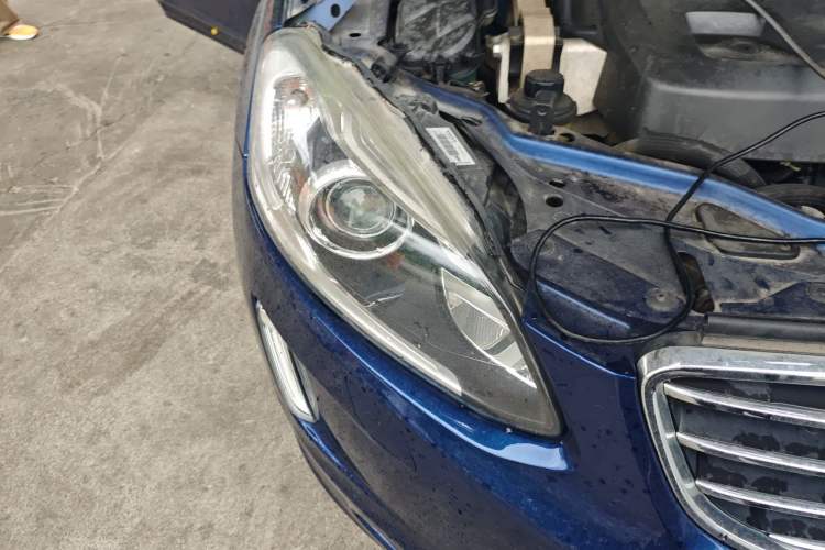 Used Volvo XC60 2015 T5 Smart Upgrade Model Right Front Headlight