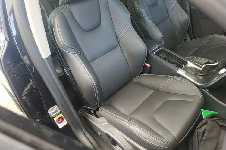 Used Volvo XC60 2015 T5 AWD Zhiyuan Edition Right Front Seat