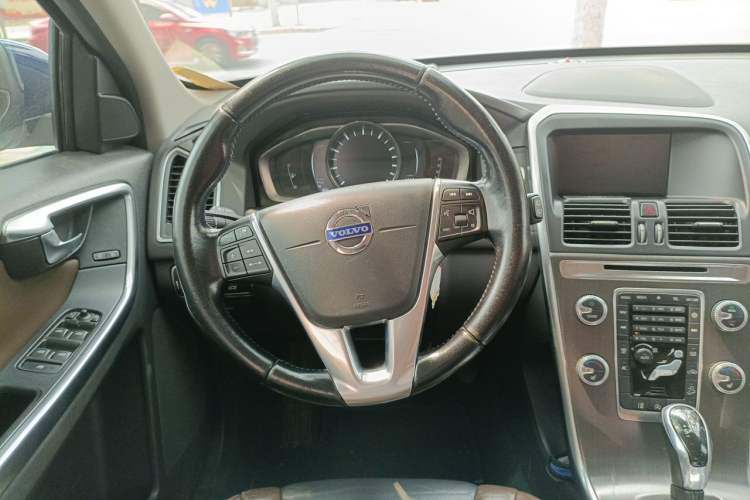 Used Volvo XC60 2015 T5 AWD Zhiyuan Edition Steering Wheel