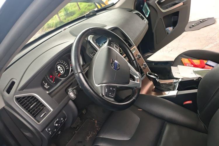 Used Volvo XC60 2015 T5 Smart Upgrade Model Steering Wheel