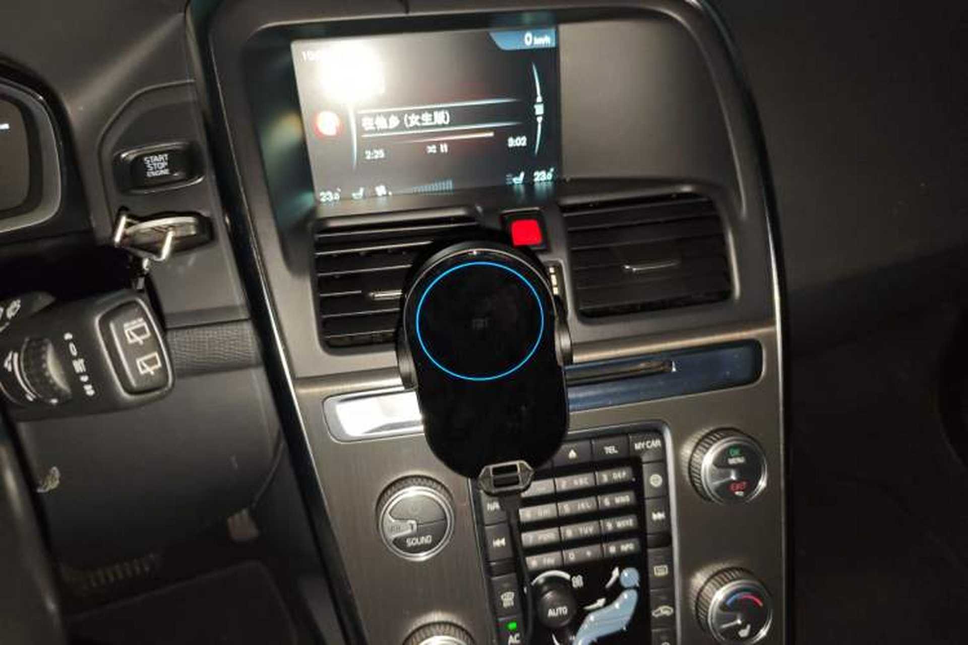 Used Volvo XC60 2015 T5 AWD Smart Drive Edition Audio And AC Panel