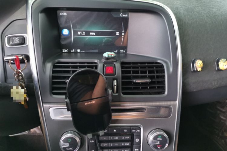 Used Volvo XC60 2015 T5 AWD Zhiyuan Edition Audio And AC Panel