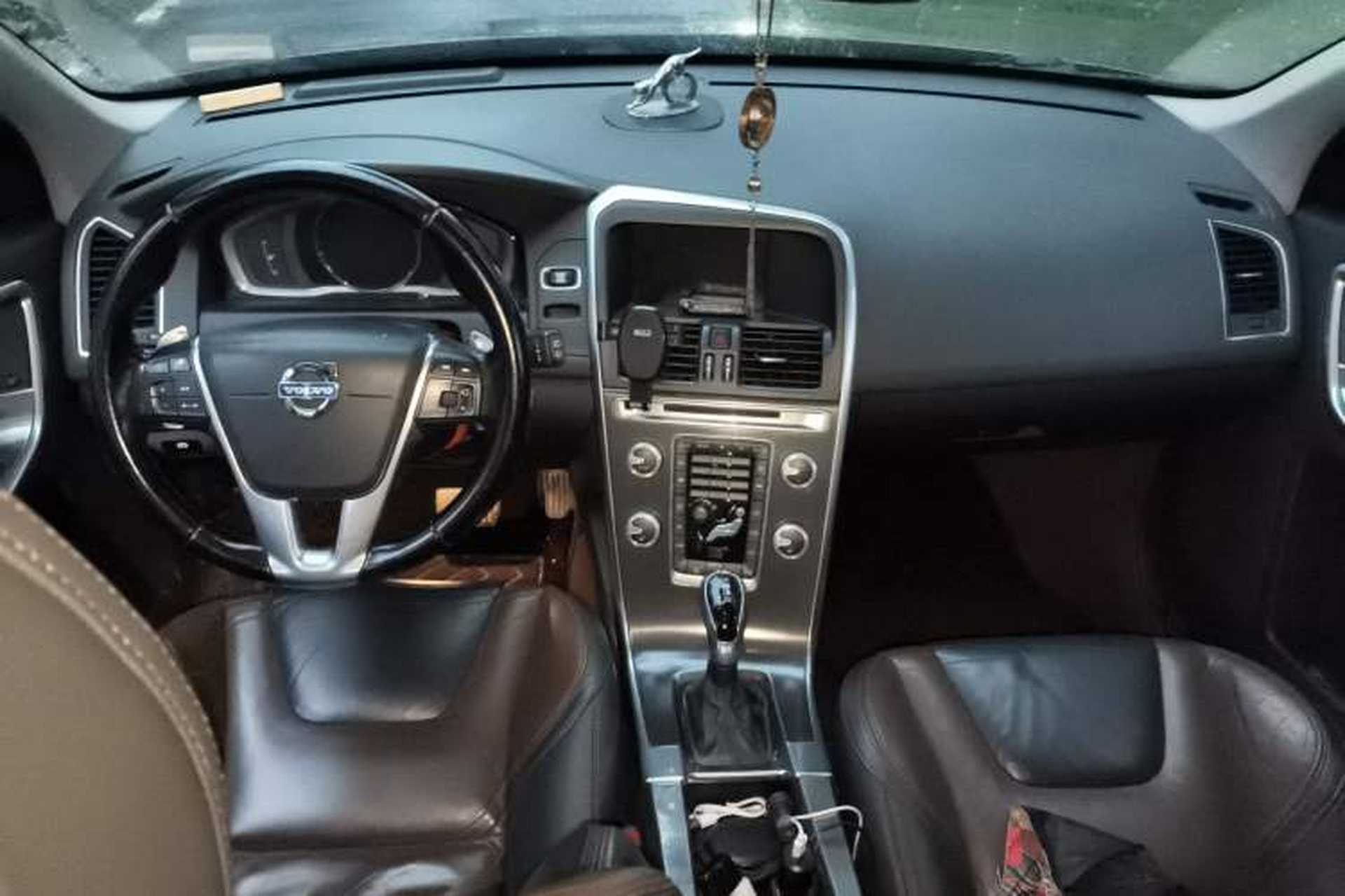 Used Volvo XC60 2015 T5 Zhiya Edition Center Console
