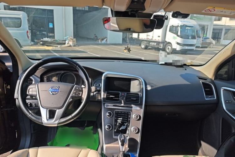 Used Volvo XC60 2015 T6 Zhiyi Edition Center Console