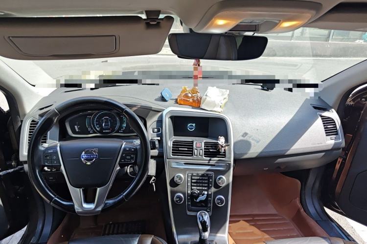 Used Volvo XC60 2015 T6 Zhiyi Edition Center Console