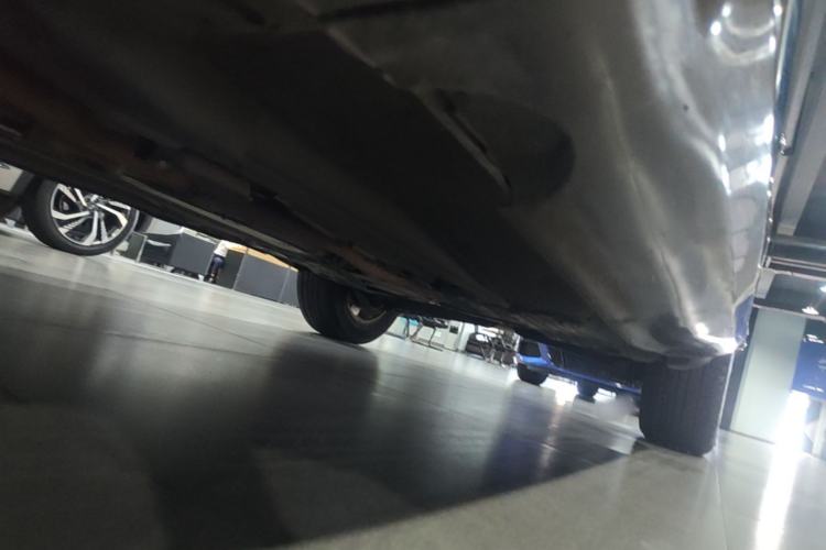 Used Volvo XC60 2015 T5 AWD Zhiyuan Edition Chassis Front Left