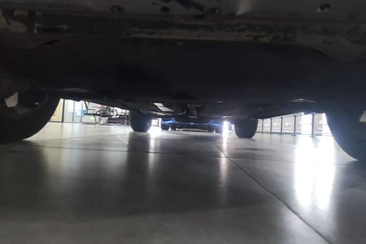 Used Volvo XC60 2015 T5 AWD Zhiyuan Edition Chassis Front