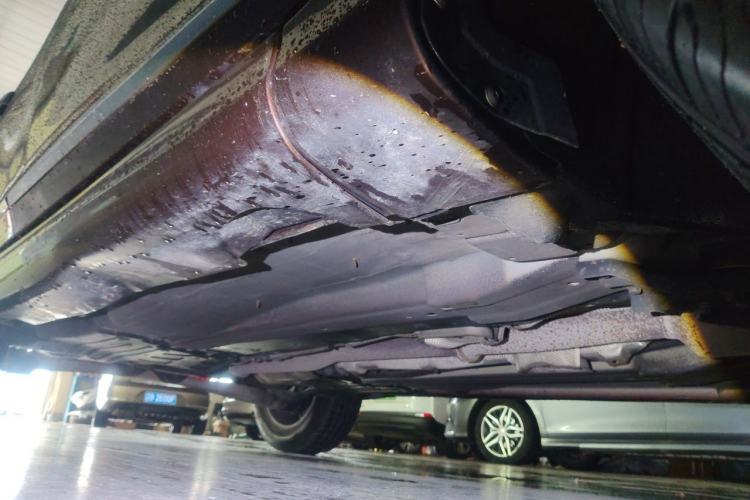 Used Volvo XC60 2015 T5 AWD Zhiyuan Edition Chassis Front Right