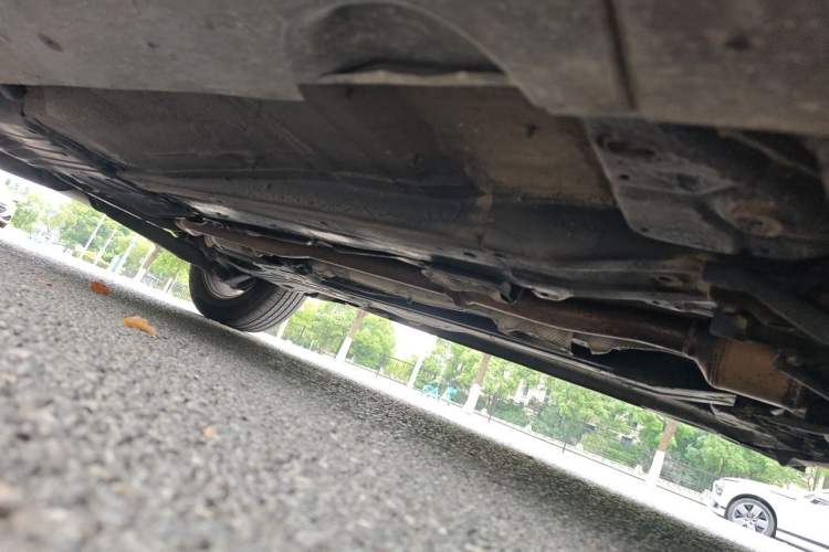 Used Volvo XC60 2015 T5 AWD Zhiyuan Edition Chassis Front Right