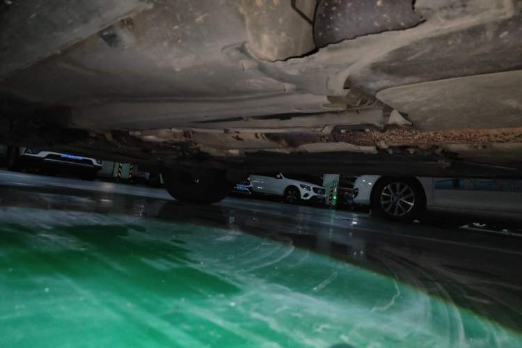 Used Volvo XC60 2015 T6 Zhiyi Edition Chassis Rear Left
