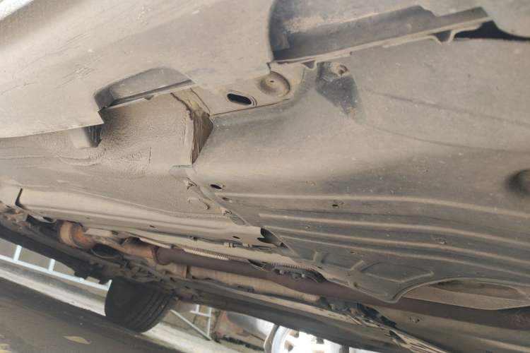 Used Volvo XC60 2015 T5 AWD Zhiyuan Edition Chassis Rear Left