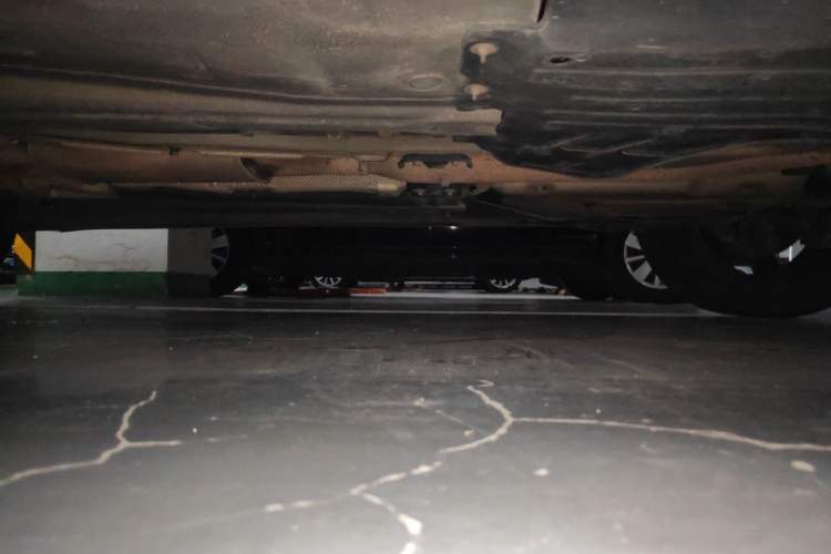 Used Volvo XC60 2015 T6 Zhiyi Edition Chassis Rear Left