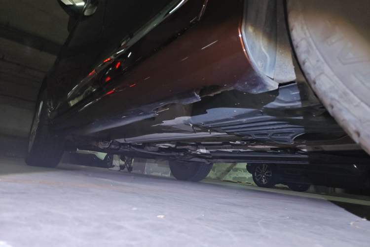 Used Volvo XC60 2015 T5 AWD Zhiyuan Edition Chassis Rear Left