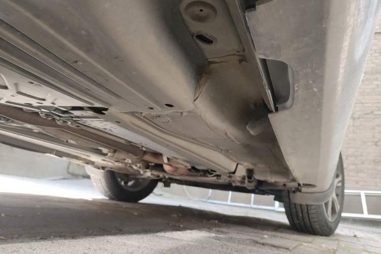 Used Volvo XC60 2015 T5 AWD Zhiyuan Edition Chassis Rear Right