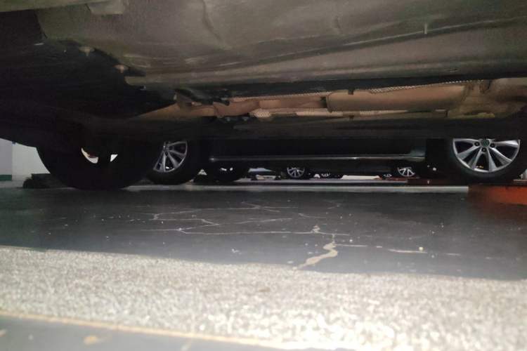 Used Volvo XC60 2015 T6 Zhiyi Edition Chassis Rear Right