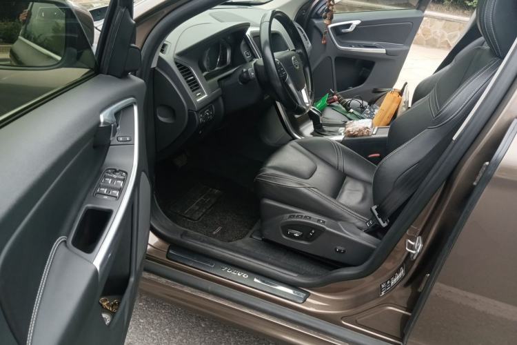 Used Volvo XC60 2015 T5 AWD Zhiyuan Edition Driver Seat