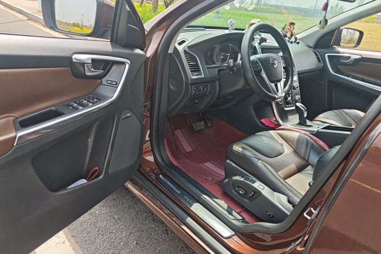 Used Volvo XC60 2015 T5 AWD Zhiyuan Edition Driver Seat