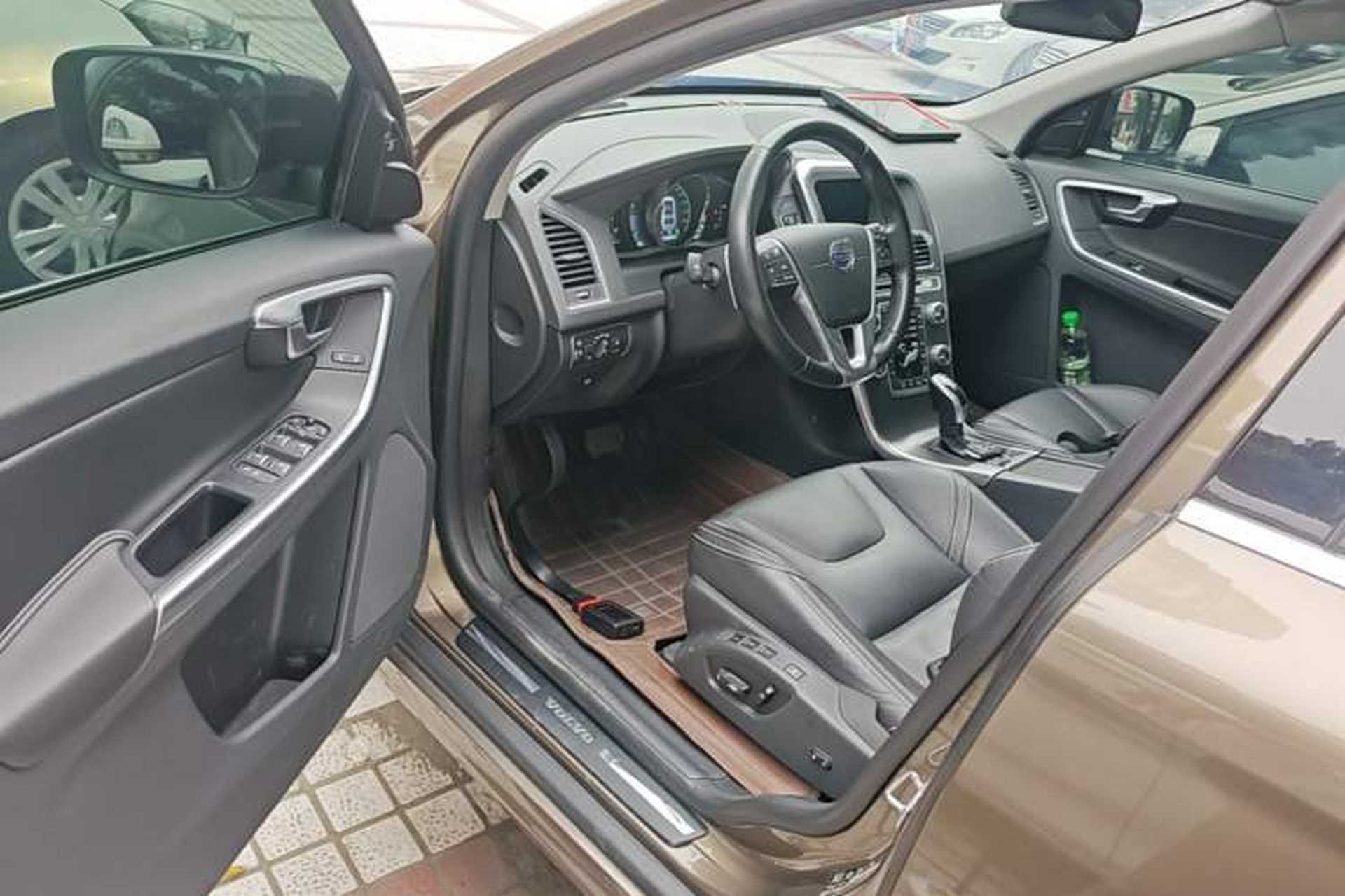 Used Volvo XC60 2015 T5 AWD Smart Drive Edition Driver Seat
