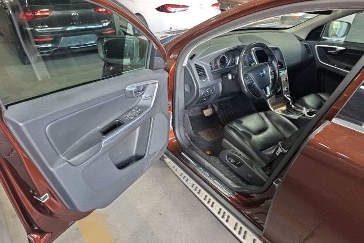 Used Volvo XC60 2015 T5 Smart Upgrade Model Driver Seat