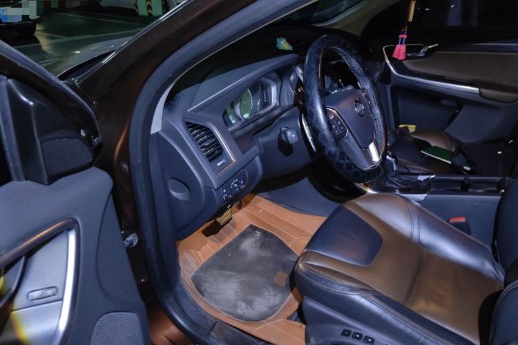 Used Volvo XC60 2015 T6 Zhiyi Edition Driver Seat
