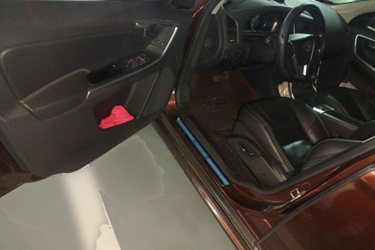 Used Volvo XC60 2015 T5 Smart Upgrade Model Driver Seat