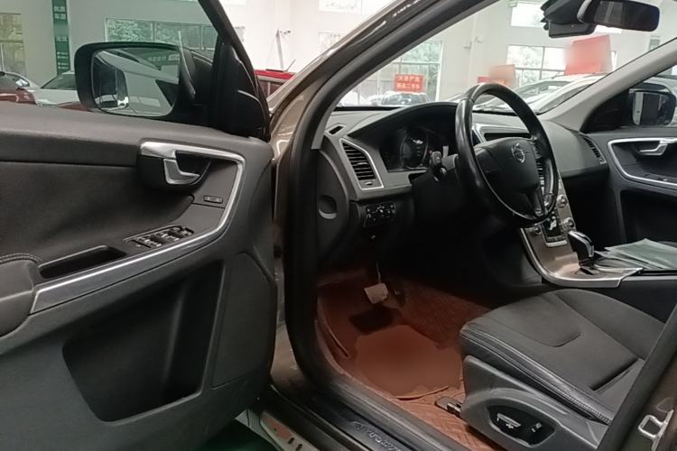 Used Volvo XC60 2015 T5 Smart Edition Driver Seat