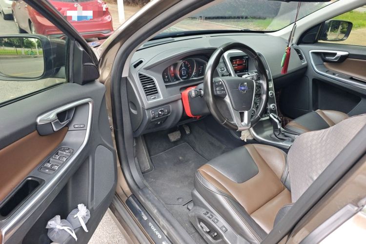 Used Volvo XC60 2015 T5 AWD Zhiyuan Edition Driver Seat