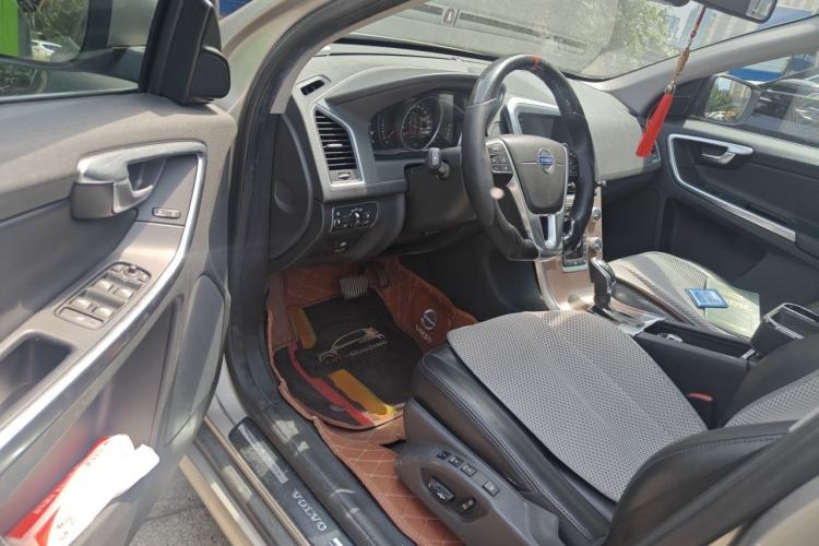 Used Volvo XC60 2015 T5 Smart Edition Driver Seat